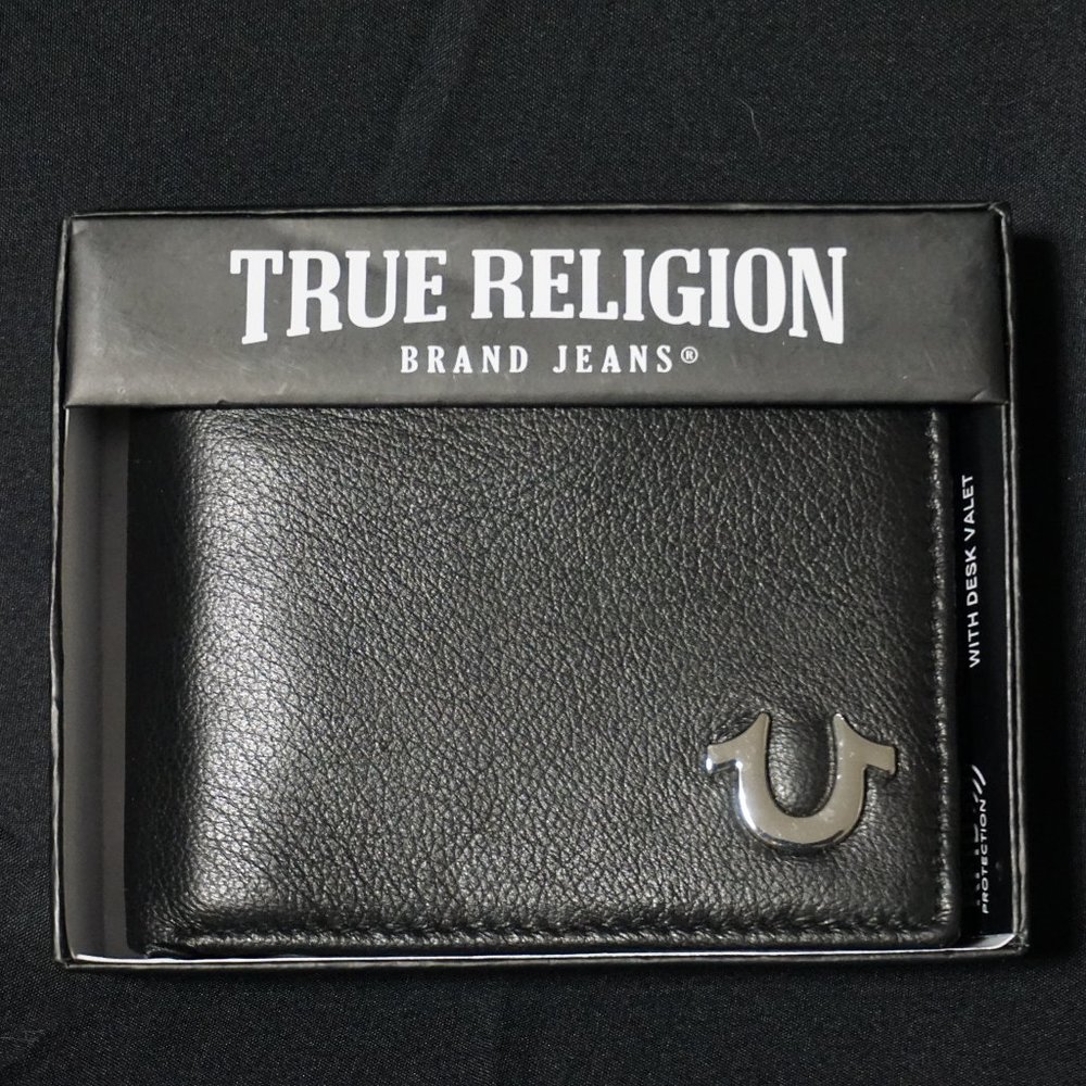 TRUE RELIGION MEN LEATHER BLACK WALLET NWT